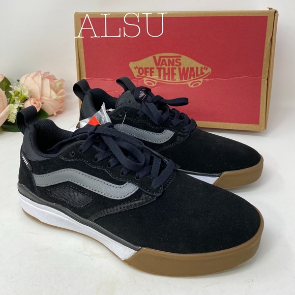 Vans Shoes - VANS UltraRange Pro Black Gum White Suede W AUTHEN
